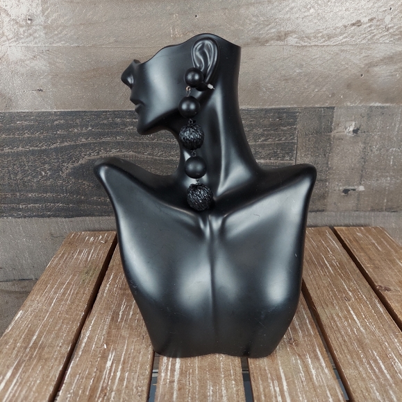 Simply Vera 4" Earrings - Picture 2 of 3